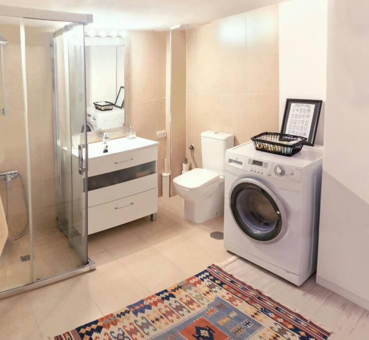 Appartamento Duplex Center Parking Netflix Amazon Video Siviglia Esterno foto
