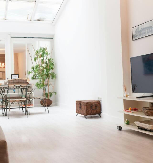 Appartamento Duplex Center Parking Netflix Amazon Video Siviglia Esterno foto
