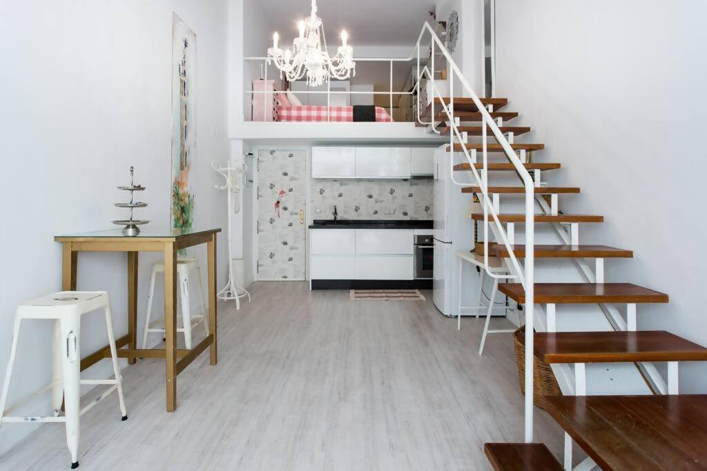 Appartamento Duplex Center Parking Netflix Amazon Video Siviglia Esterno foto